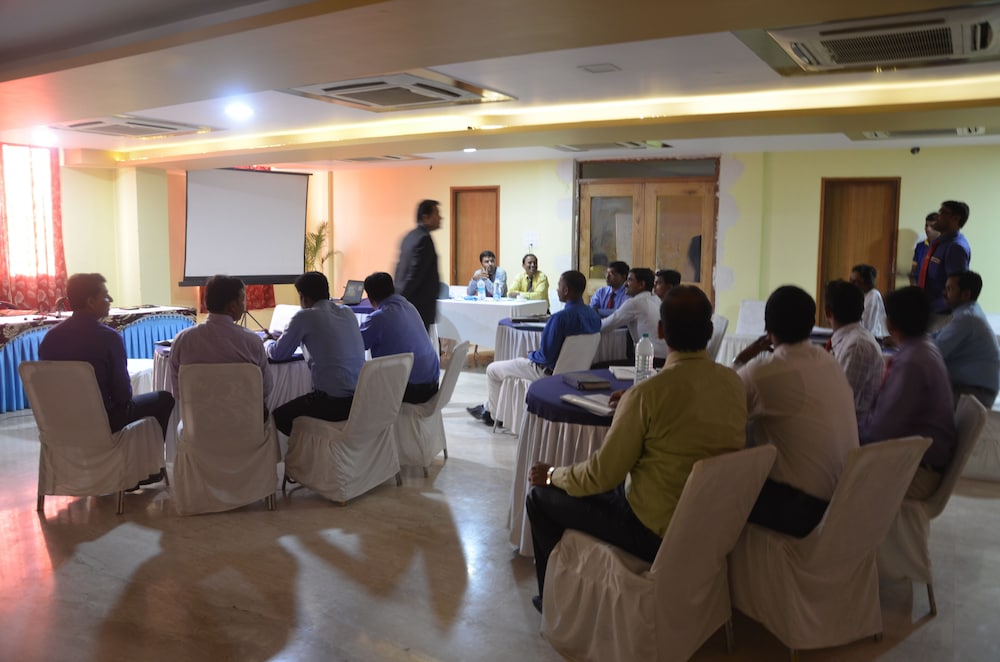 Hotel Ashoka Residency 28/36