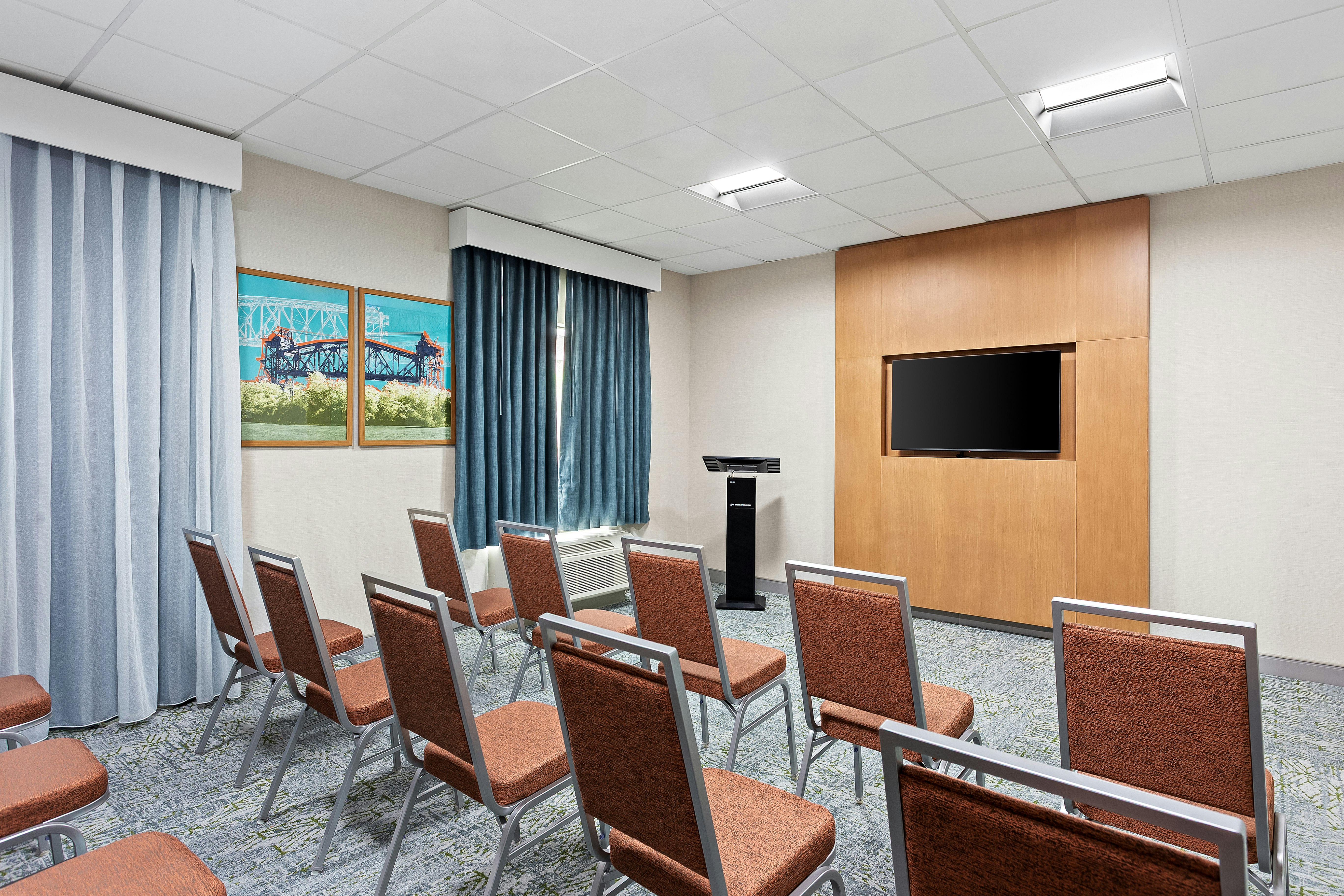 Hampton Inn Suites Bolingbrook 37/48