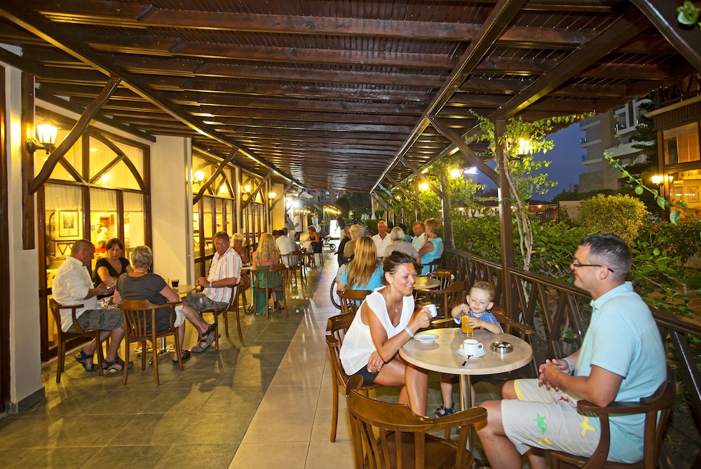 Villa Sunflower Beach Hotel 38/50