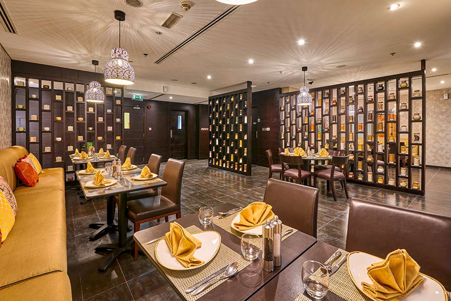 restaurant cafeteria