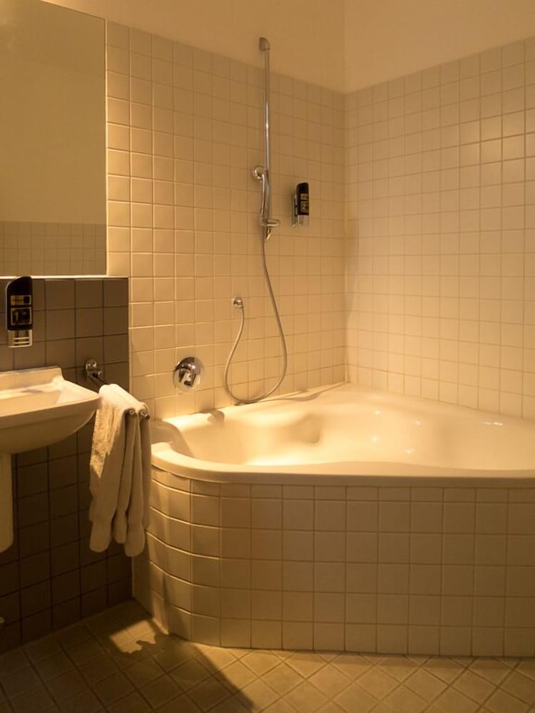 Hotel Monte Christo 50/50