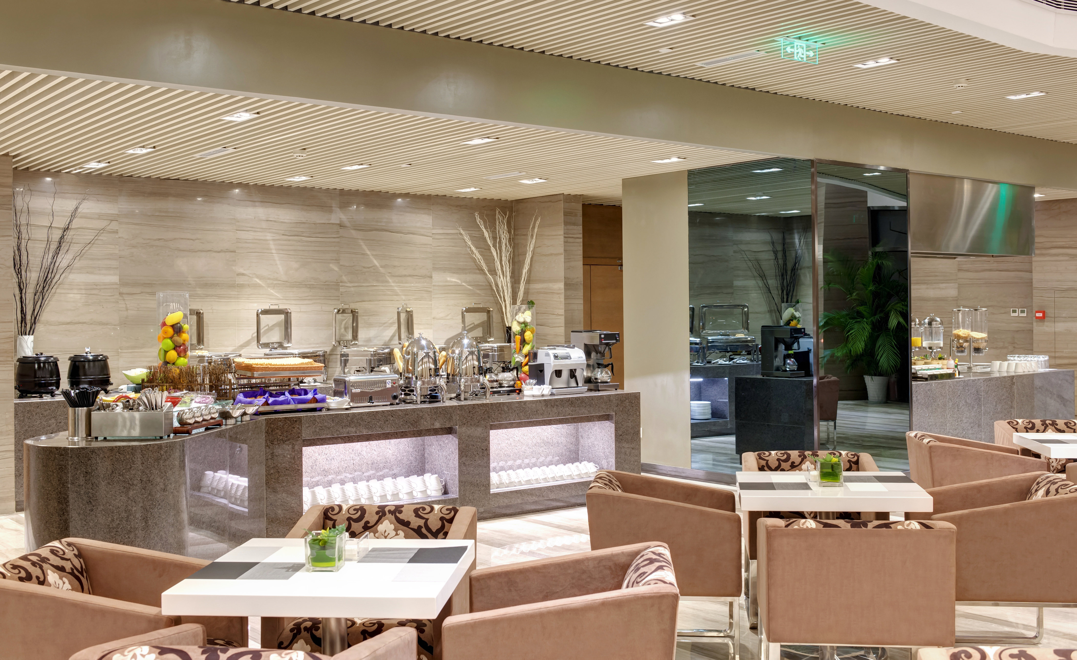HOLIDAY INN EXPRESS CHENGDU WEST GATE 30/43