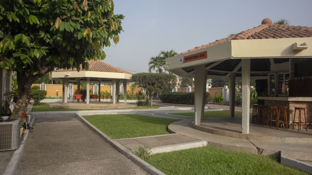 Ssnit Guest House 27/37