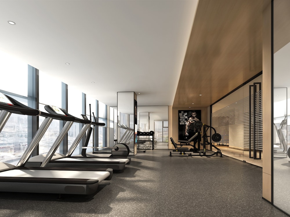 Superise Hotel 24/40