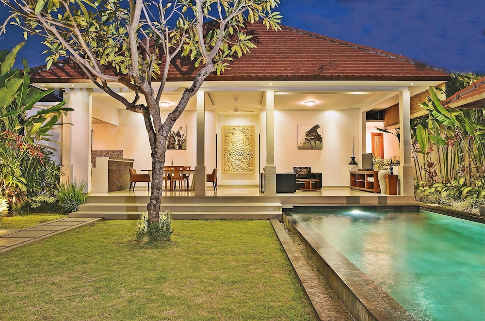 Kubu Manggala Villas 4/71