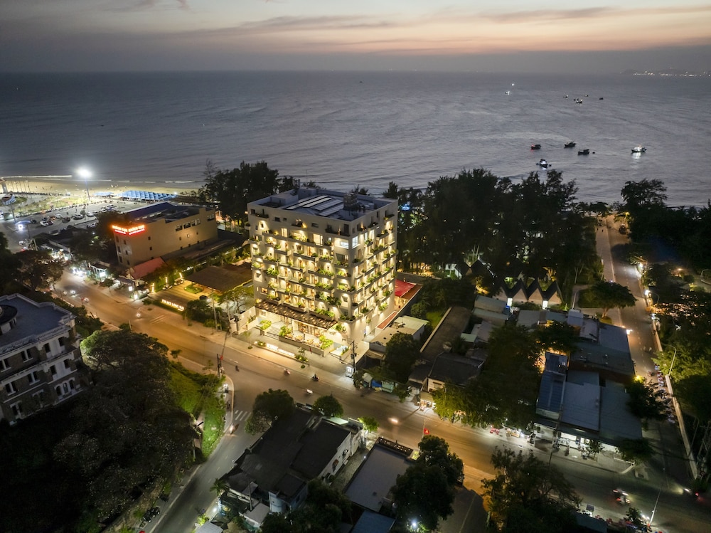 Iconic Long Hai Hotel 30/39