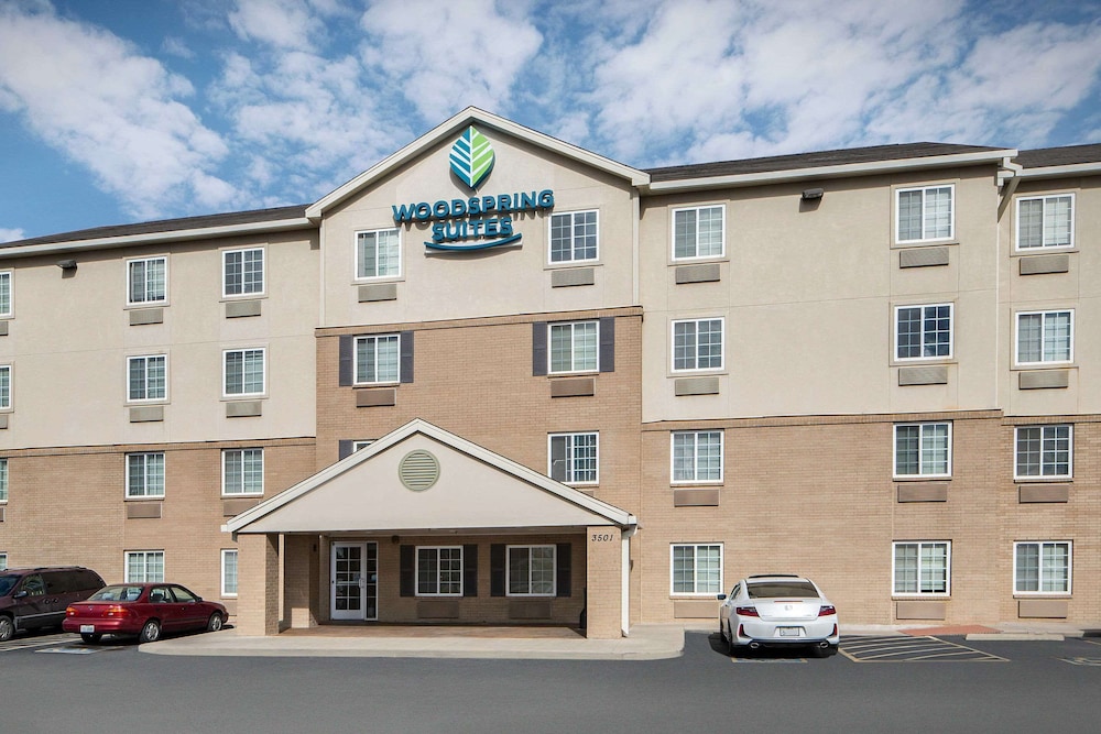 WoodSpring Suites Fort Worth Fossil Creek photo1