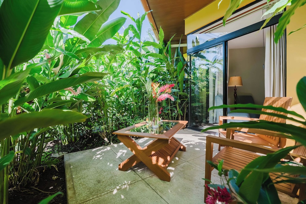 Papagayo Golden Palms Beachfront Hotel 36/65