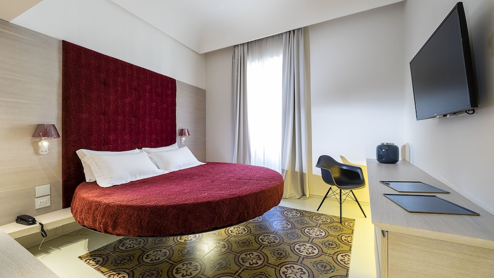 DUOMO SUITES & SPA 11/50
