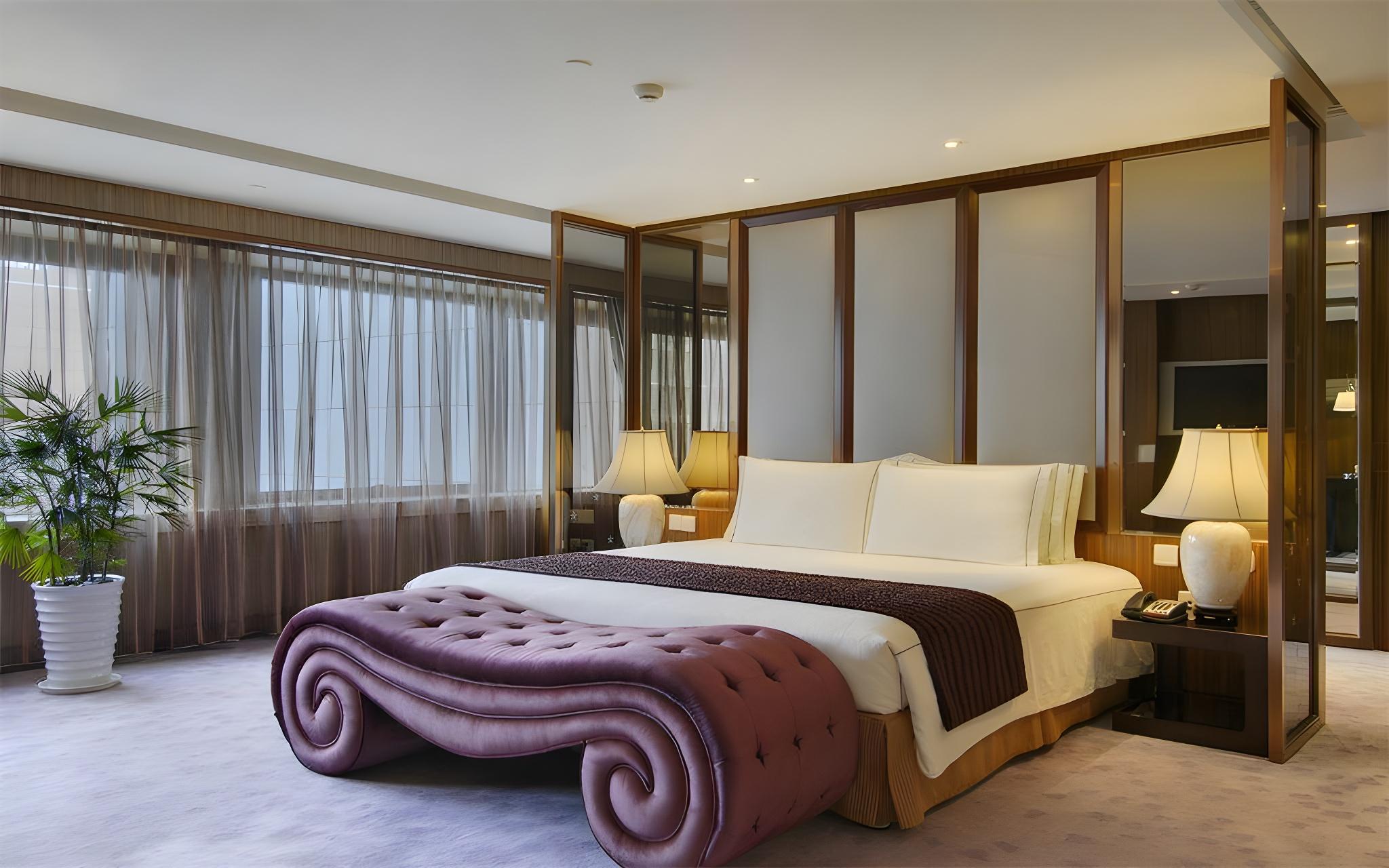 Marco Polo, Suite
