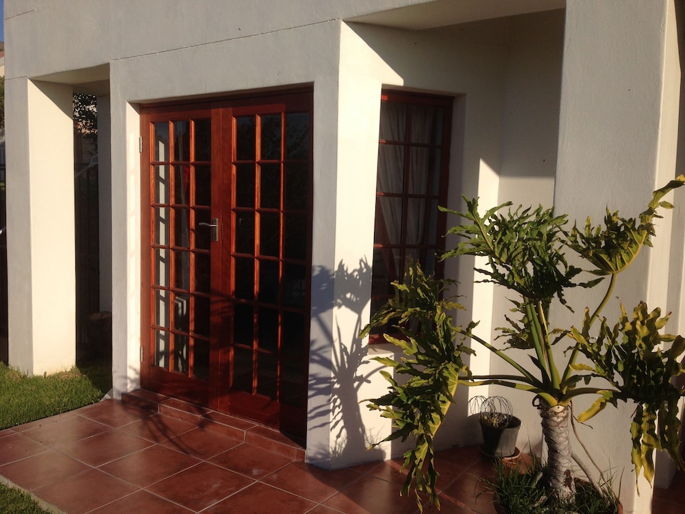 Helderberg Guesthouse 2/29