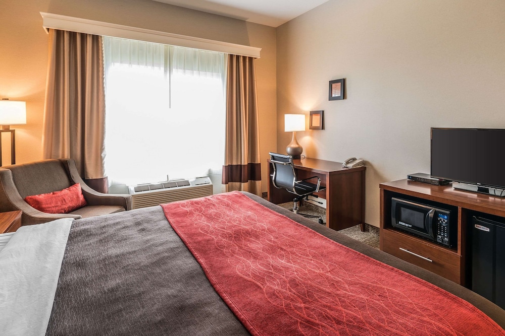 Comfort Inn and Suites Hermiston, OR 19/47