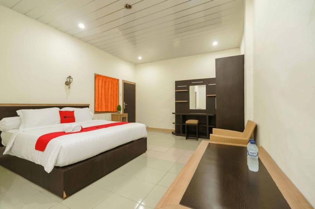 RedDoorz Plus @ Setiabudi Medan 4 6/25