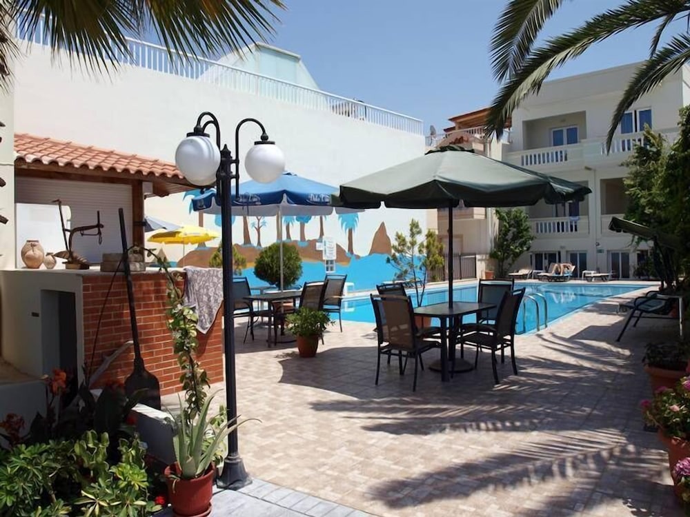 Akatos Hotel 37/50