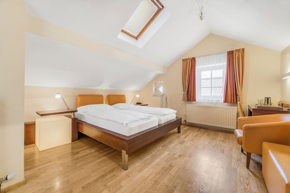 CLASSIC, DOUBLE BED