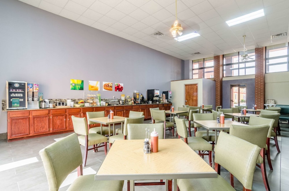 restaurant-cafeteria