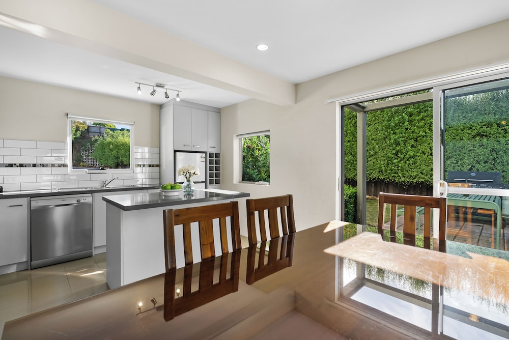 BAY VIEW VILLAS 50/64