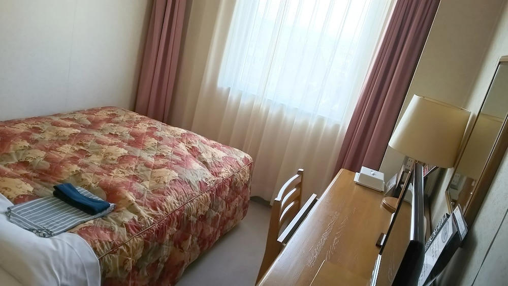 Saku Grand Hotel 9/36