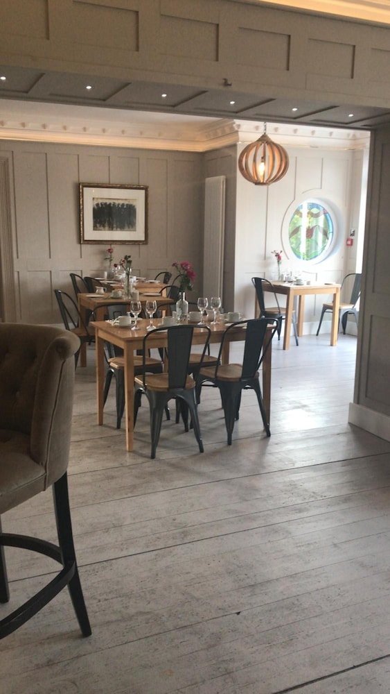 Llwyn Hall Country House 25/33