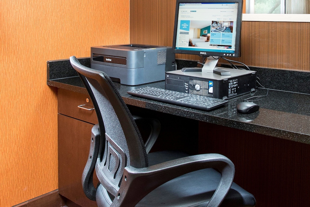 Fairfield Inn & Suites Quincy 24/33