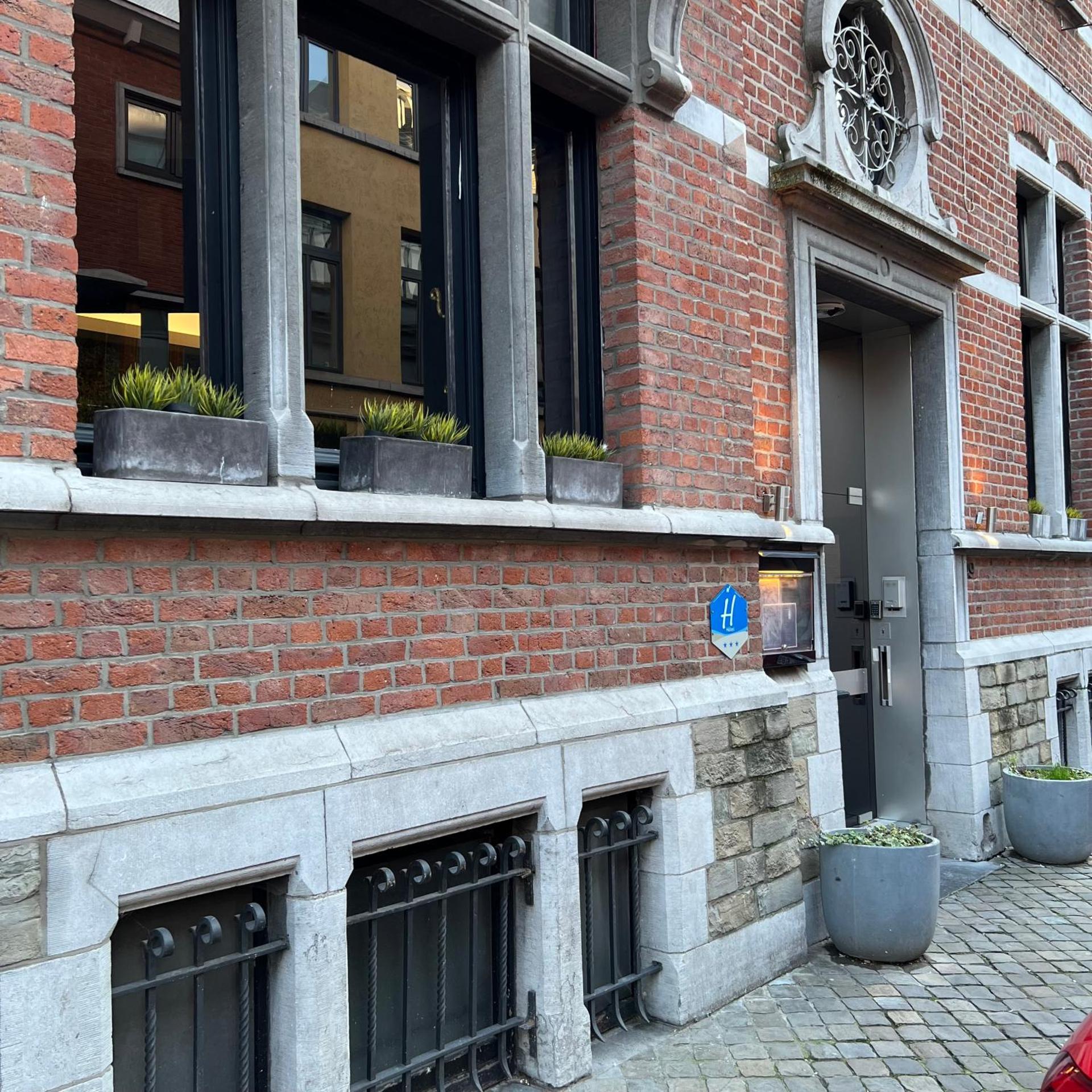 Hotel Le Cygne D' Argent 5/40