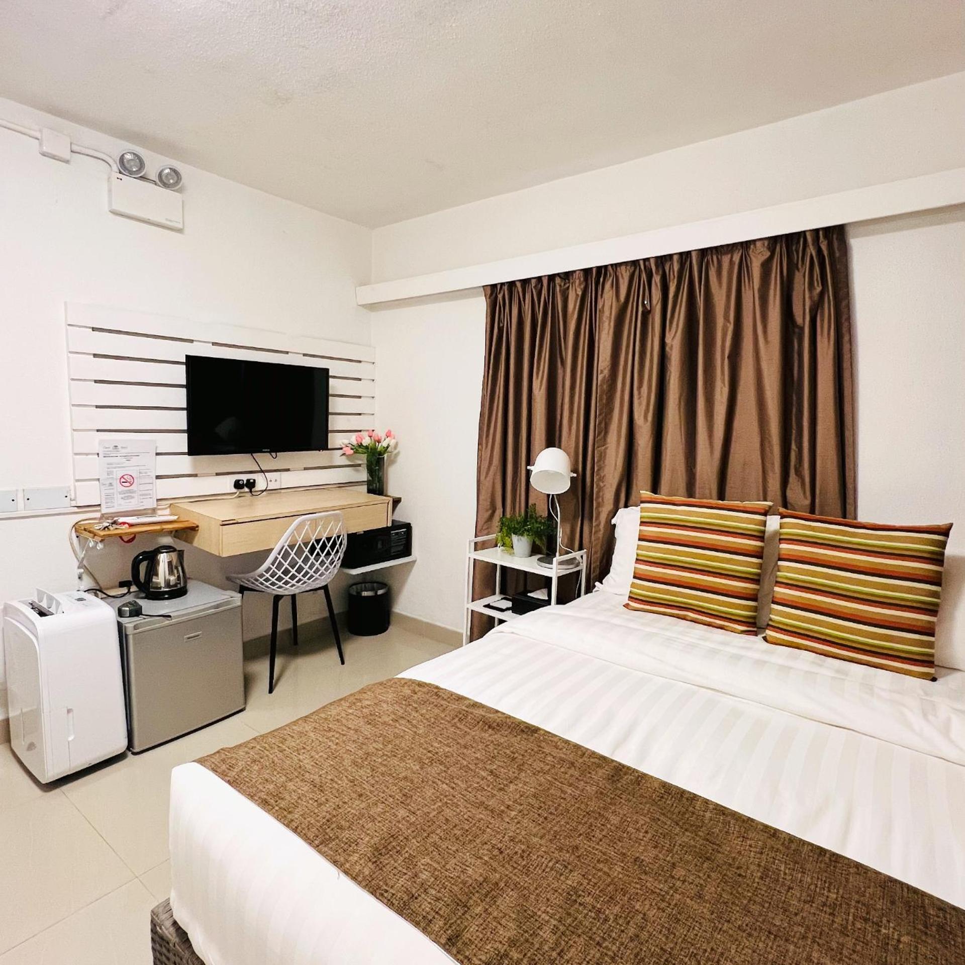 Bayshore Inn Hongkong 6/20
