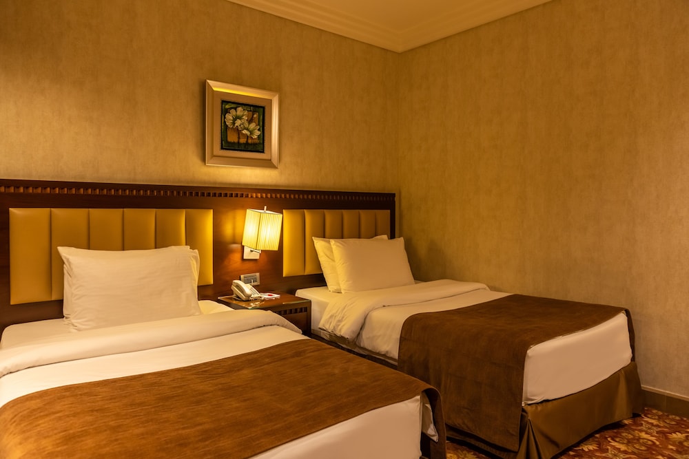 Lancaster Hotel Raouche 13/68