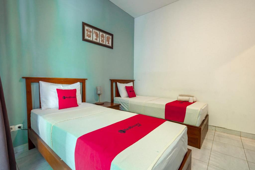 Reddoorz Near Pantai Sanur Bali 19/44