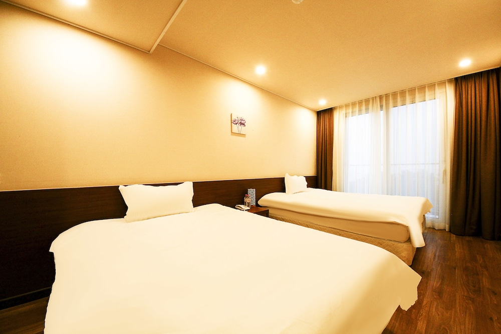 Jeju Ocean Blue Hotel 29/61