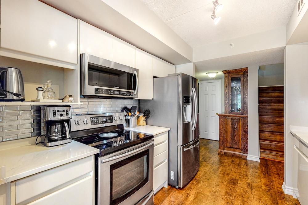 The Lodges At Blue Mountain Mountain Walk Condos 27/50