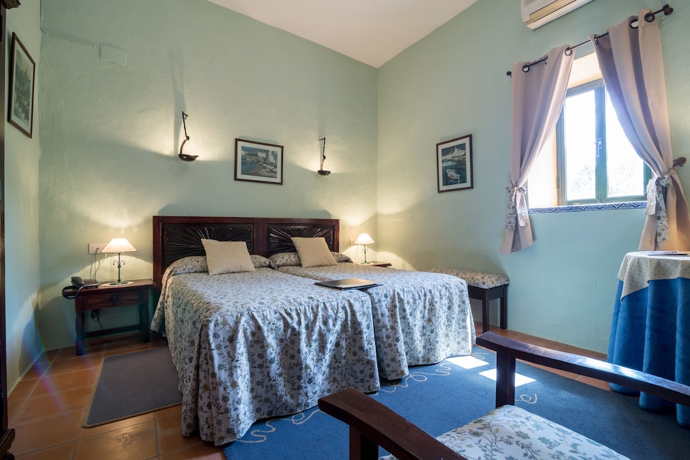 Hacienda El Santiscal - Adults Only 19/44