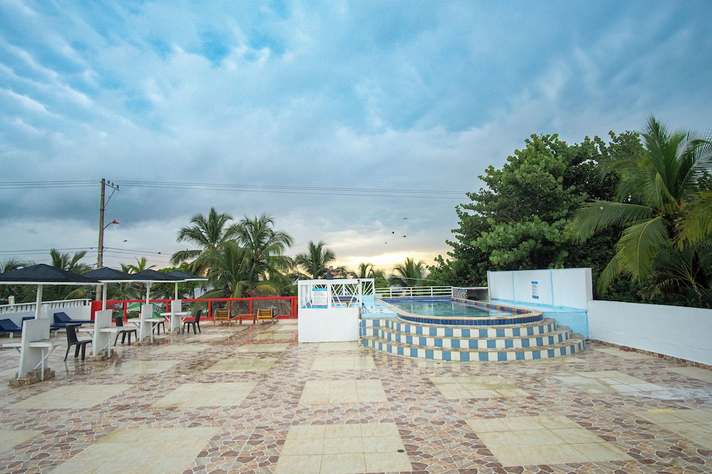 Hotel Playa Divina 52/58