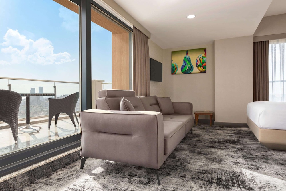 TRYP BY WYNDHAM ISTANBUL TOPKAPI 47/58