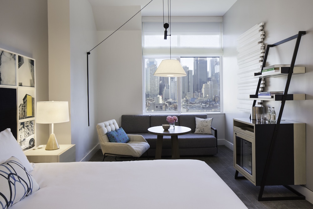 Ink 48 Hotel 52/87