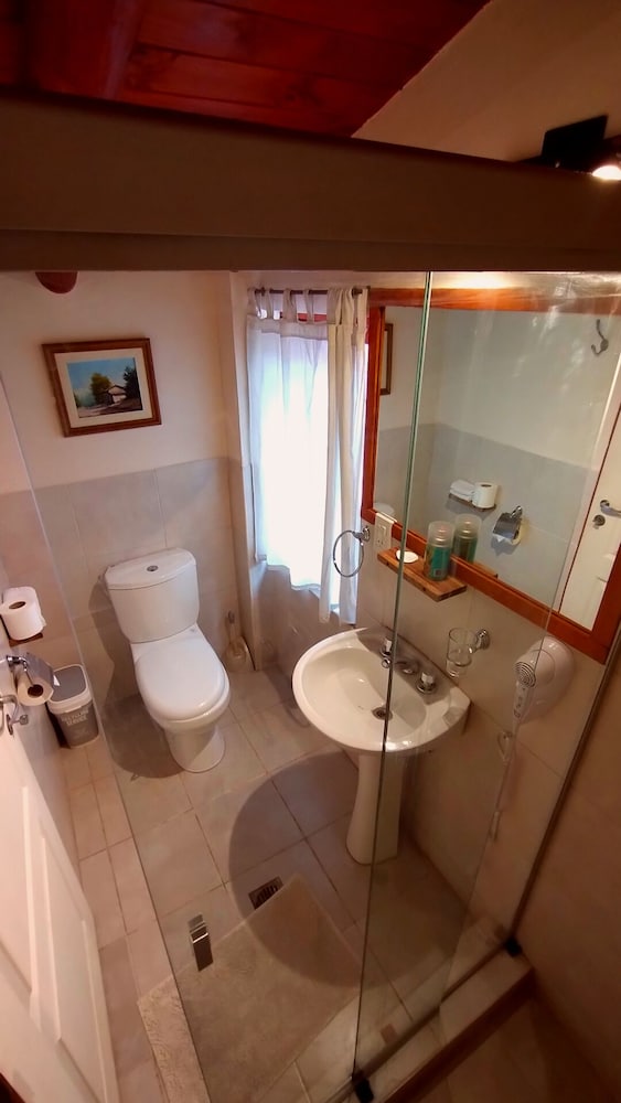 Lujan de Cuyo Bed and Breakfast 50/50