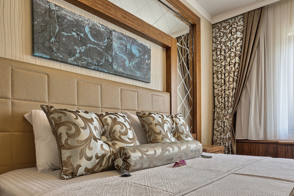 City Hotel Residence 21/42