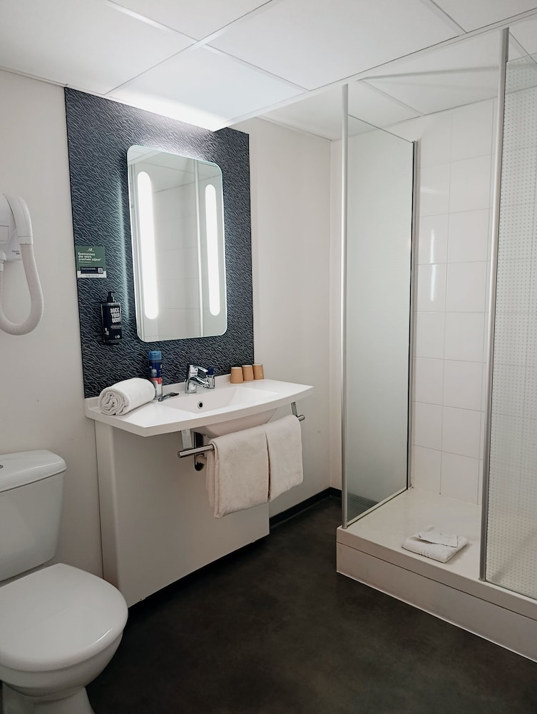 Ibis Aurillac 60/63