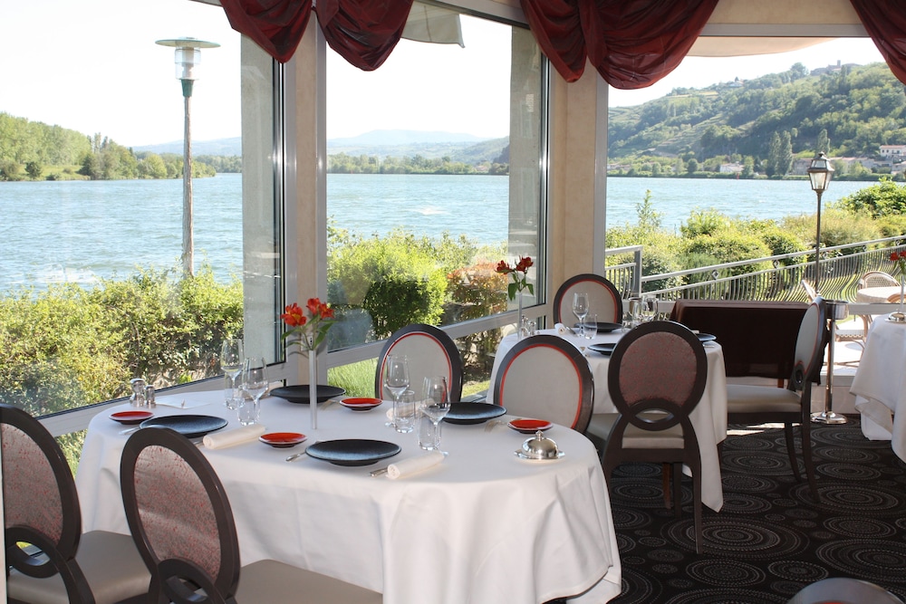 LE BEAU RIVAGE 43/58