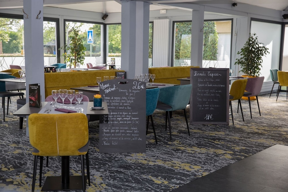 HOTEL LE CLOS DEAUVILLE SAINT-GATIEN 45/57