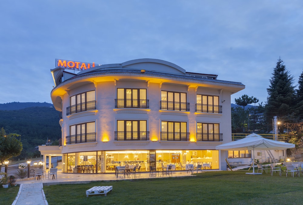 Motali Life Hotel 3/50