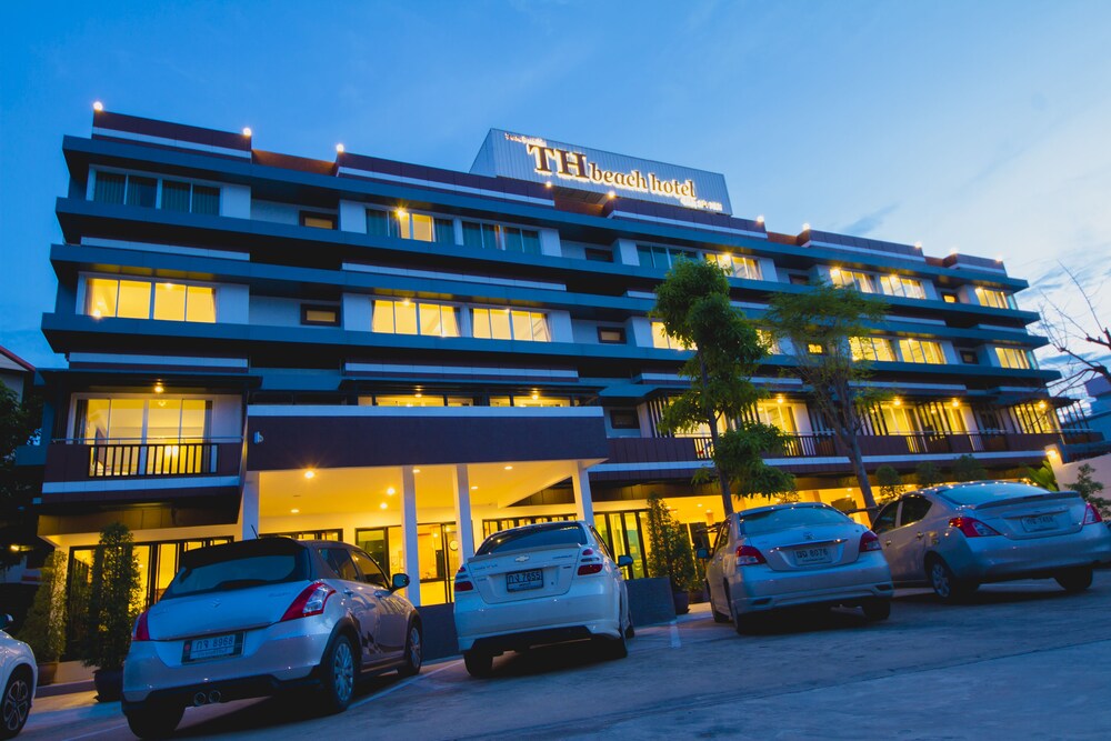 Th Beach Hotel 1/64