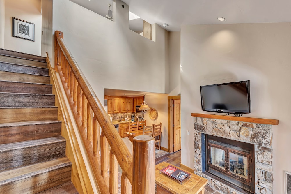 Mountain Lodge Telluride 60/73
