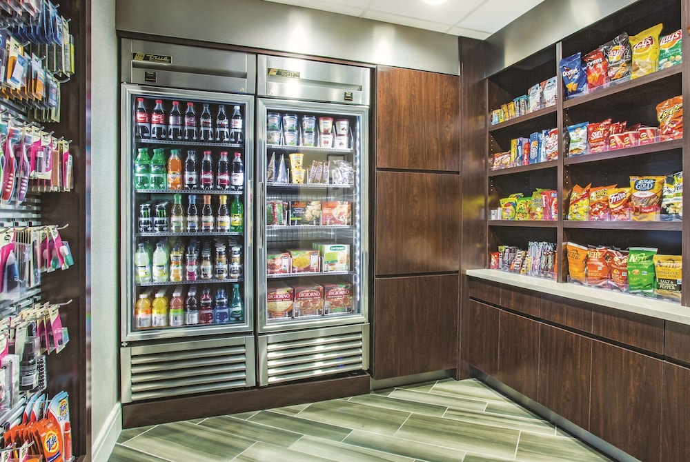La Quinta Inn And Suites By Wyndham Las Vegas Summerlin Tech 37/49
