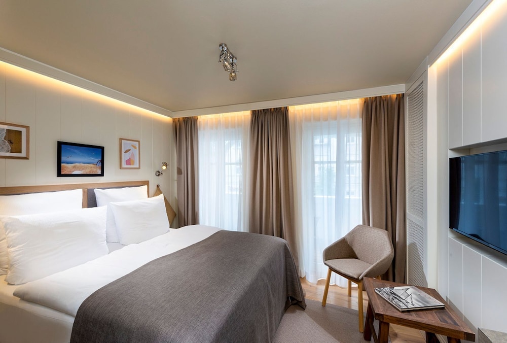 Loev Hotel Rugen 20/70