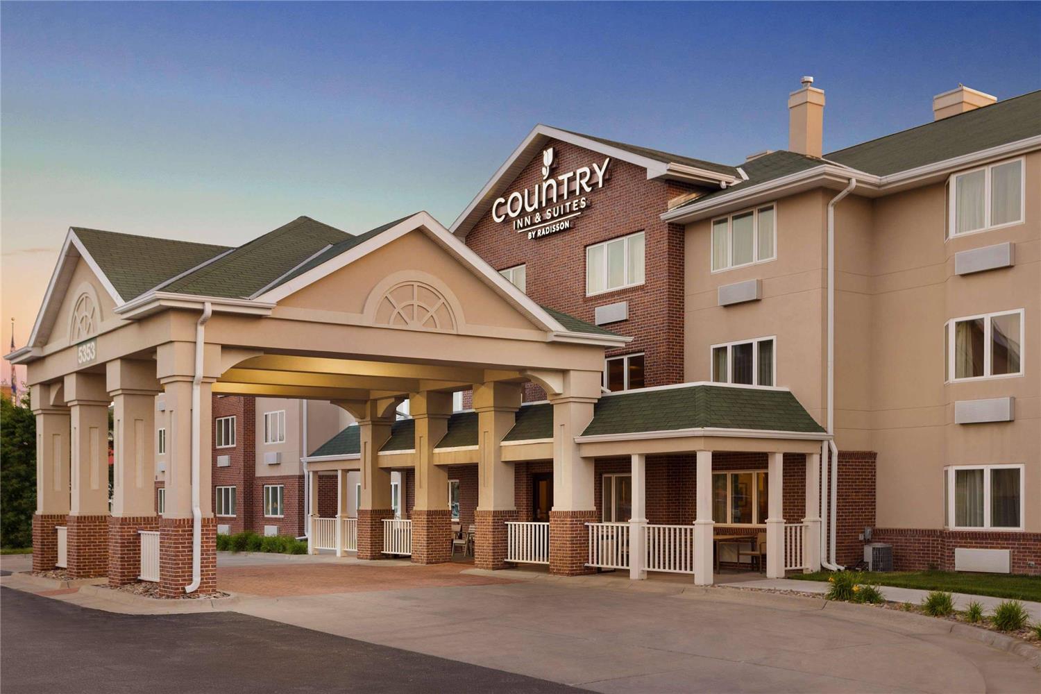 Country Inn & Suites by Radisson Lincoln North Hotel and Conference Center NE 2/22