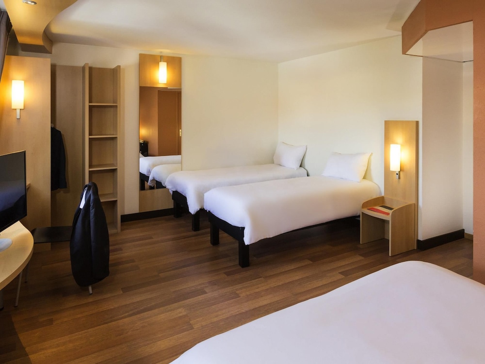 Ibis Lille Lomme Centre 22/50