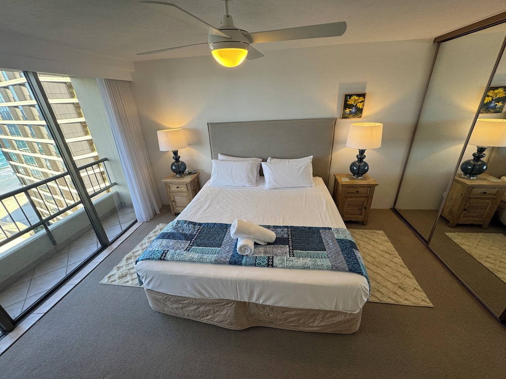 Norfolk Luxury Beachfront Apartments 27/74
