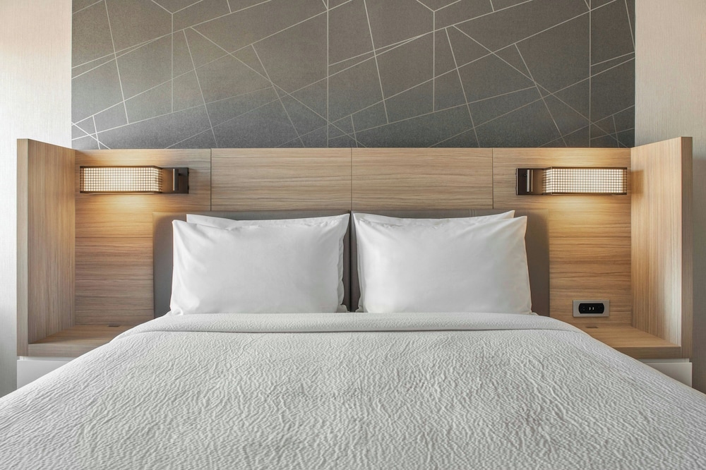 SpringHill Suites by Marriott Phoenix West/Avondale 7/21