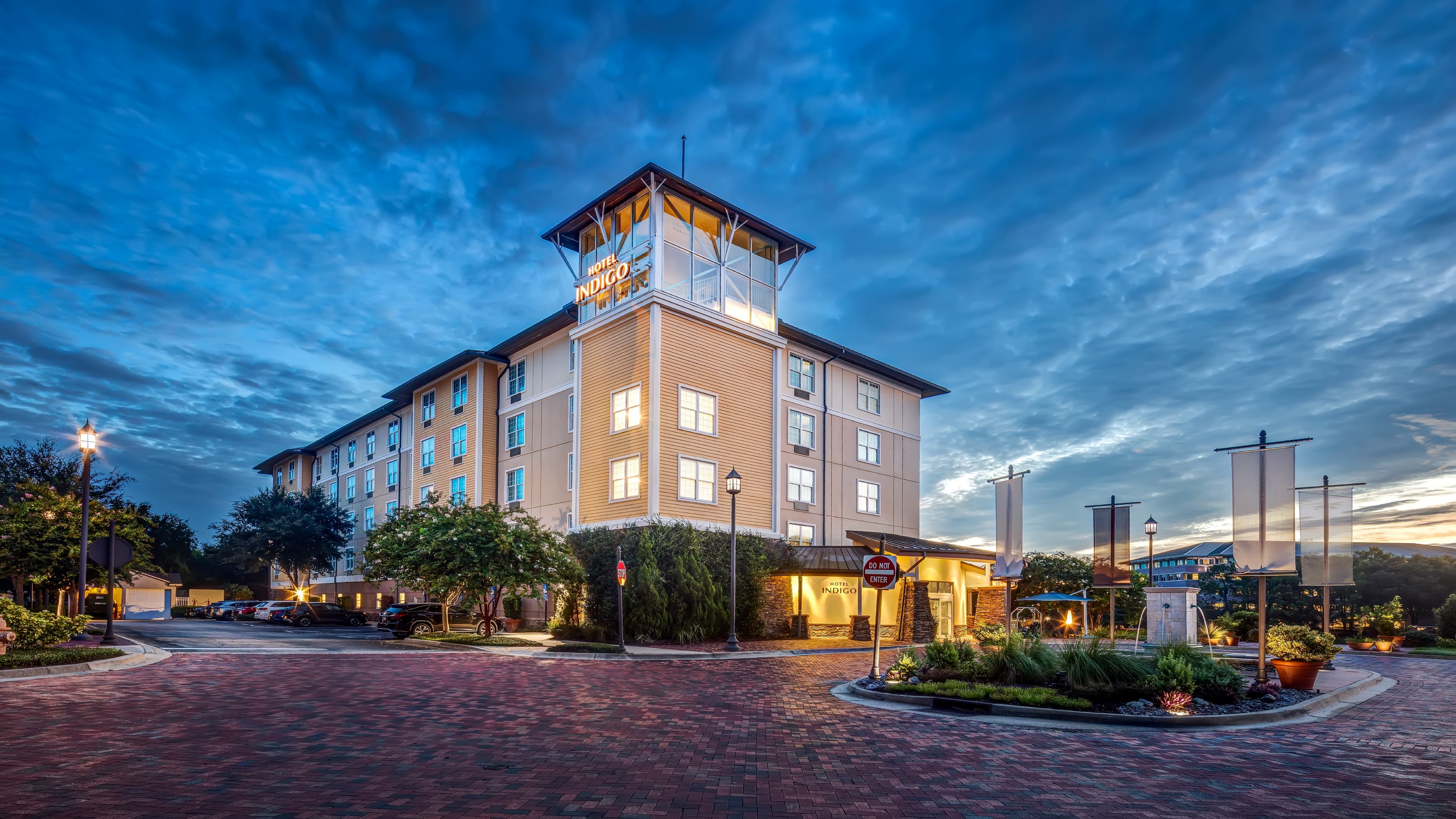 Hotel Indigo Jacksonville Deerwood Park 14/77