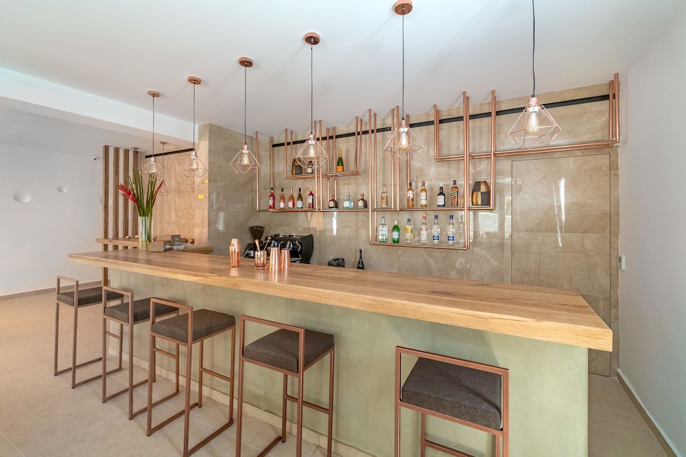 Omnia Mykonos Boutique Hotel & Suites 62/76
